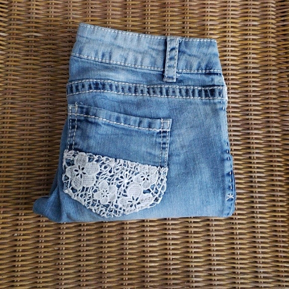 Jeans - Picture 2 of 8